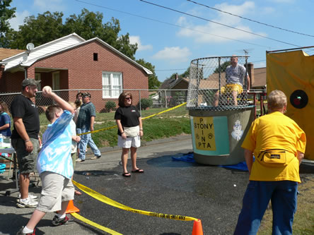 Images/hiddcele07 131.jpg